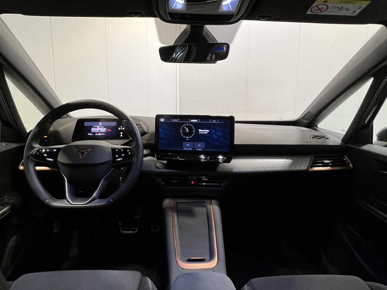 Cupra Born Business 62 kWh | SoH 95.5% | Navigatie/Android/Apple Carplay | LM Velgen 18" | PDC Voor en Achter | Stuurwiel Verwarmd | Cruise Control |