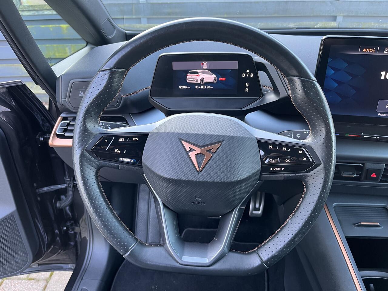 Cupra Born Business Plus 62 kWh / Camera / carplay / Led / Stuurverwarming