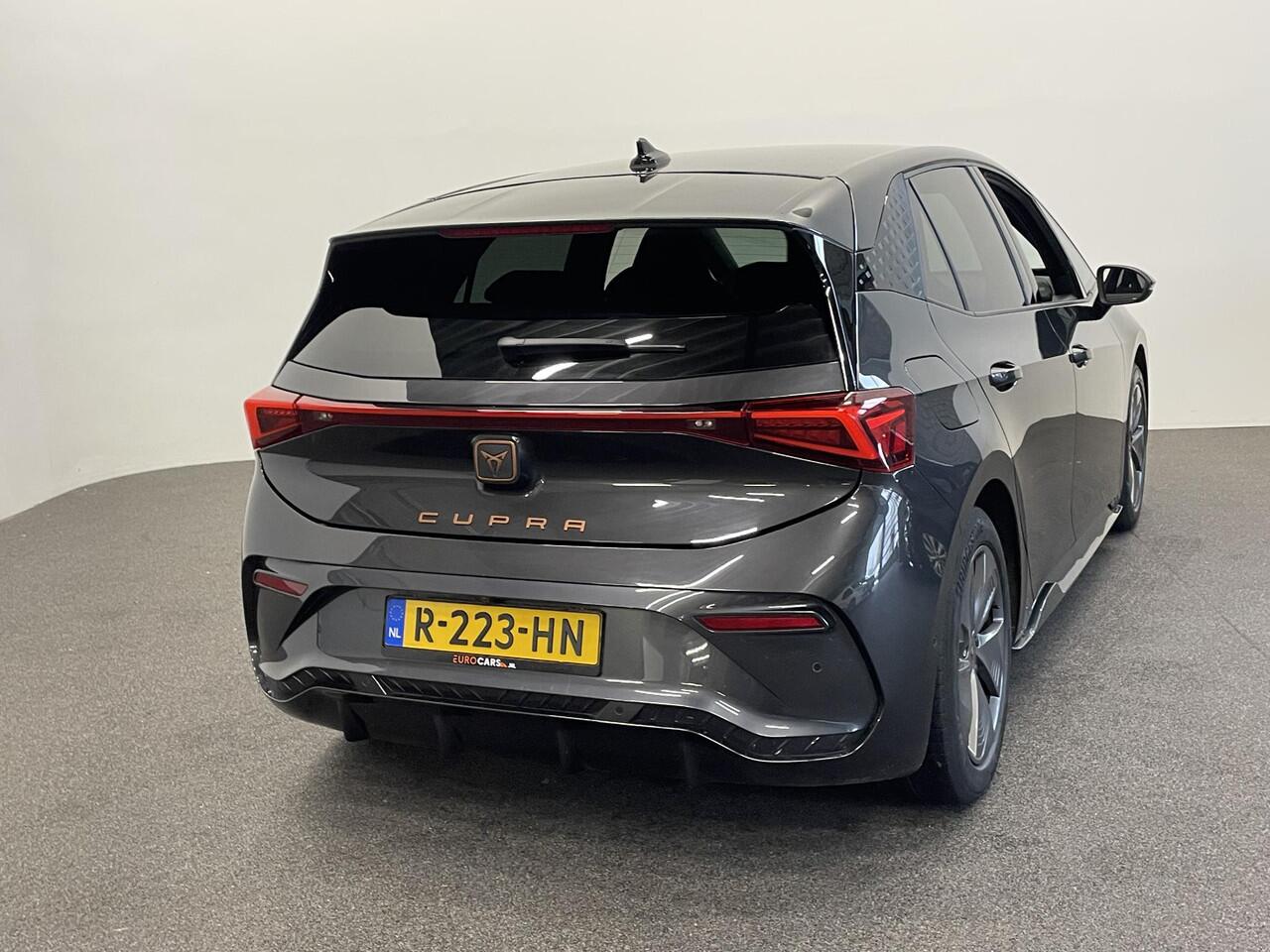 Cupra Born Business Plus 62 kWh Navigatie Apple Carplay/Android Auto Camera Parkeersensoren Adaptive Cruise Control Stuurverwarming Full Led Climate Control