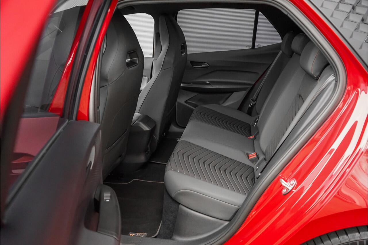 Cupra Born Essential 62 kWh CarPlay Camera ACC