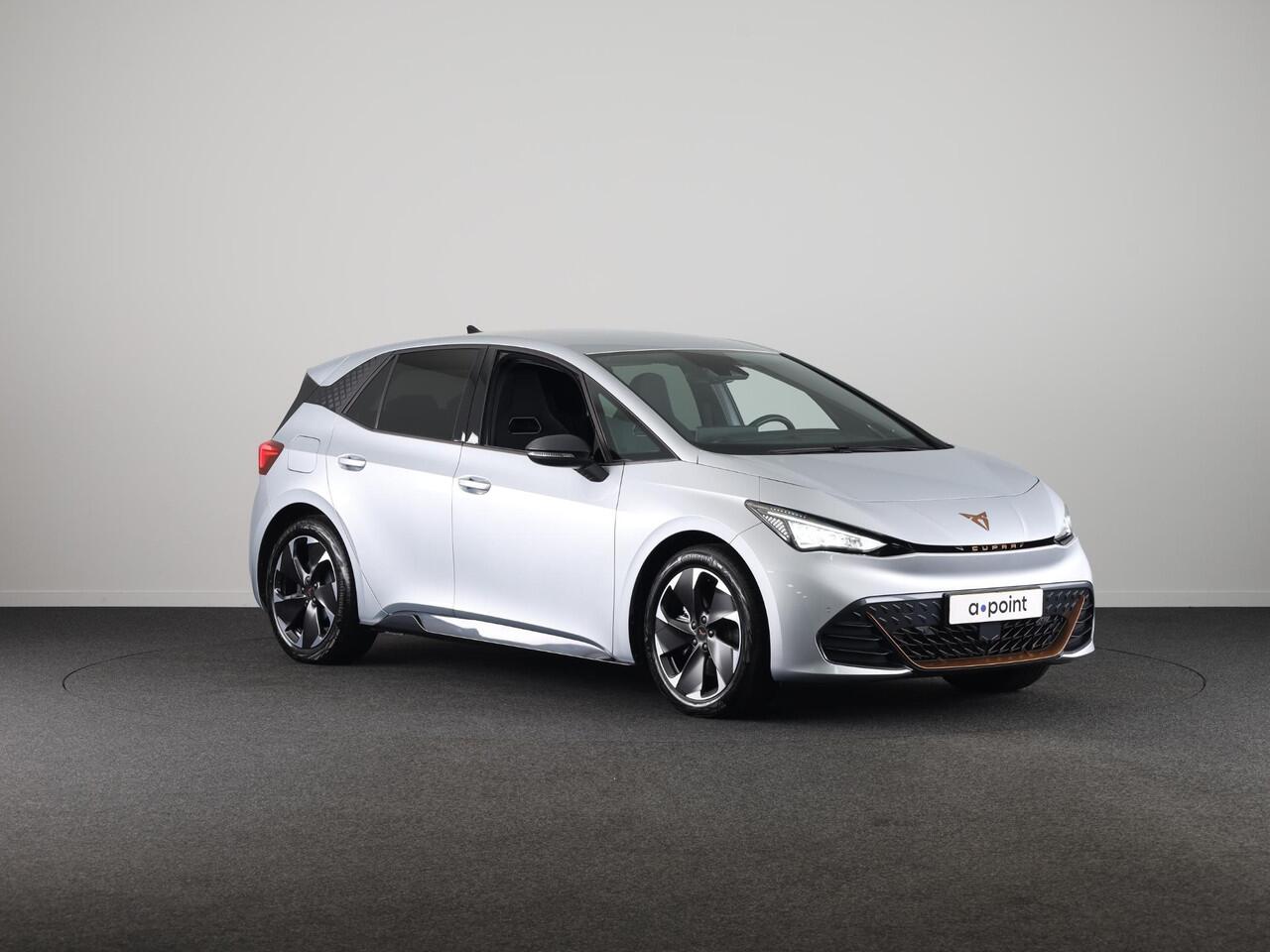 Cupra Born Adrenaline 62 kWh 230 pk | Navigatie | Parkeersensoren | Achteruitrijcamera | LED koplampen | Stoelverwarming | BEATS audio system |