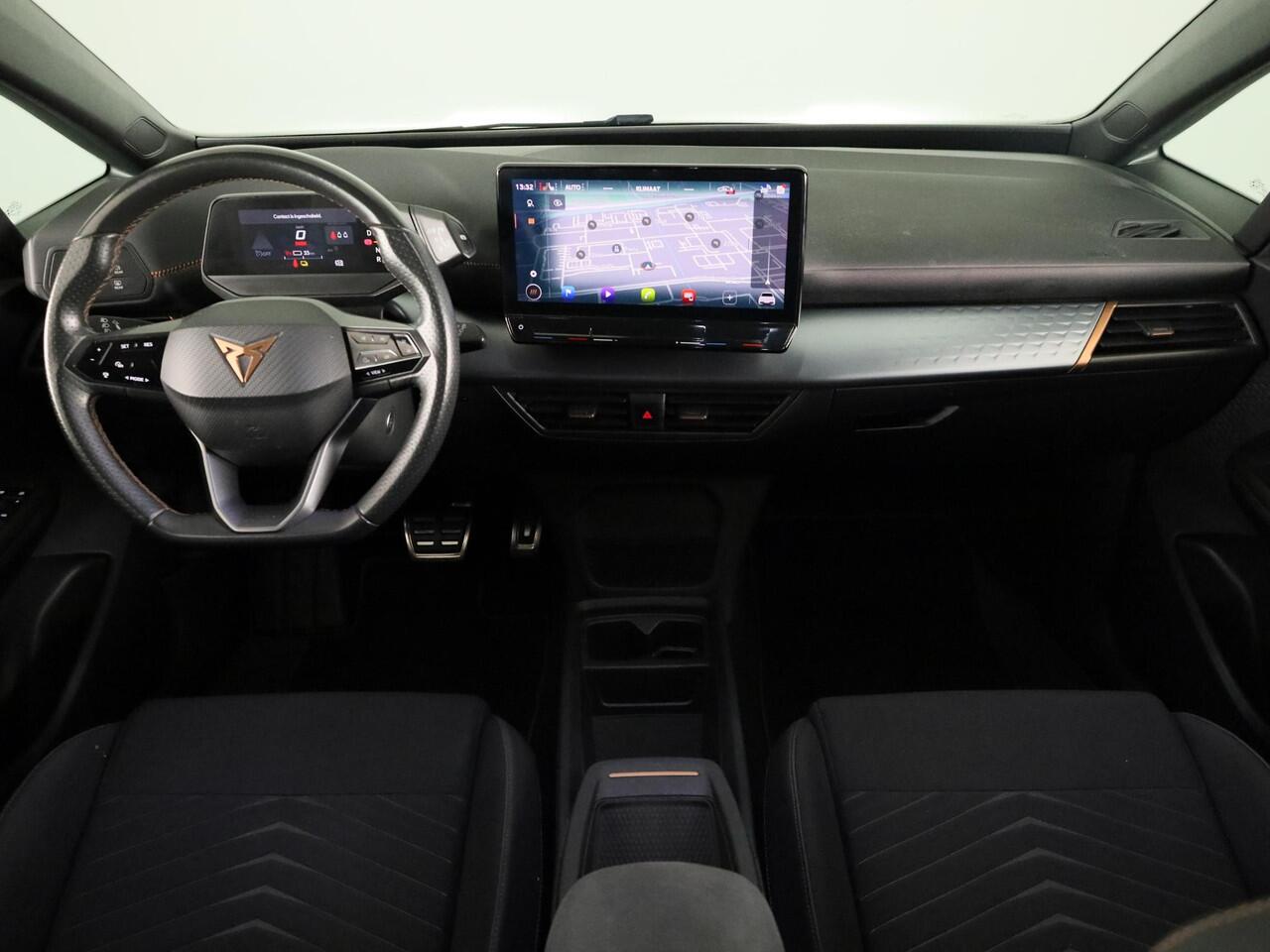 Cupra Born Business One 62 kWh 204pk | Navigatie | Adaptieve cruise controle | Verwarmbare voorstoelen | 18 inch Lichtmetalen velgen