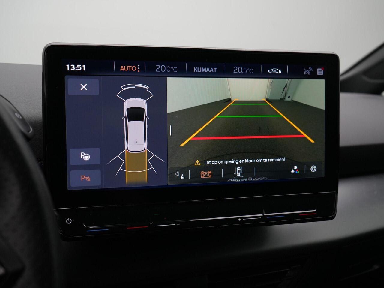 Cupra Born Performance 82 kWh 231 pk eBoost | Achteruitrijcamera | Navigatie | Stuur verwarmd