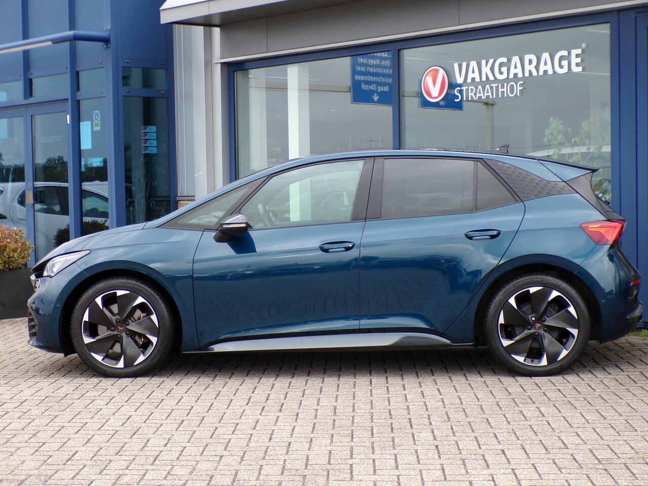 Cupra Born Adrenaline 62 kWh, LED / Camera + Sensoren / Carplay + Android Auto / Stoelverwarming / 19' LMV