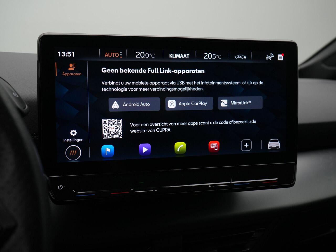 Cupra Born Performance 82 kWh 231 pk eBoost | Achteruitrijcamera | Navigatie | Stuur verwarmd