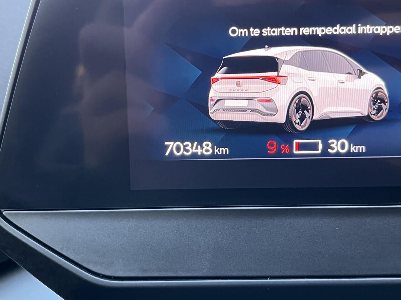 Cupra Born Copper Edition One 62 kWh / 90% SOH/ PANO/ 360 CAMERA/ PARK. SENSOREN/ HEAD-UP DISPLAY/ MASSAGE FUNCTIE/ STOELVERWARM./ FULL LINK/ LED/ NAVI/ CLIMA/ 19'' LMV