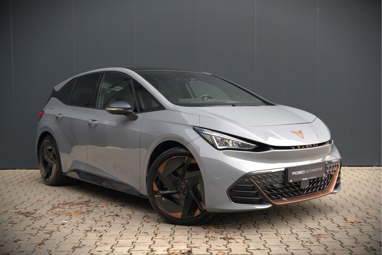 Cupra Born Copper Edition One 62 kWh | Panoramadak | 360 Camera | Elektrische Stoelen | Massage | Stuurverwarming | Head-Up Display | Keyless | Adaptive Cruise Control | Stoelverwarming | Apple Carplay | NAP | DAB |