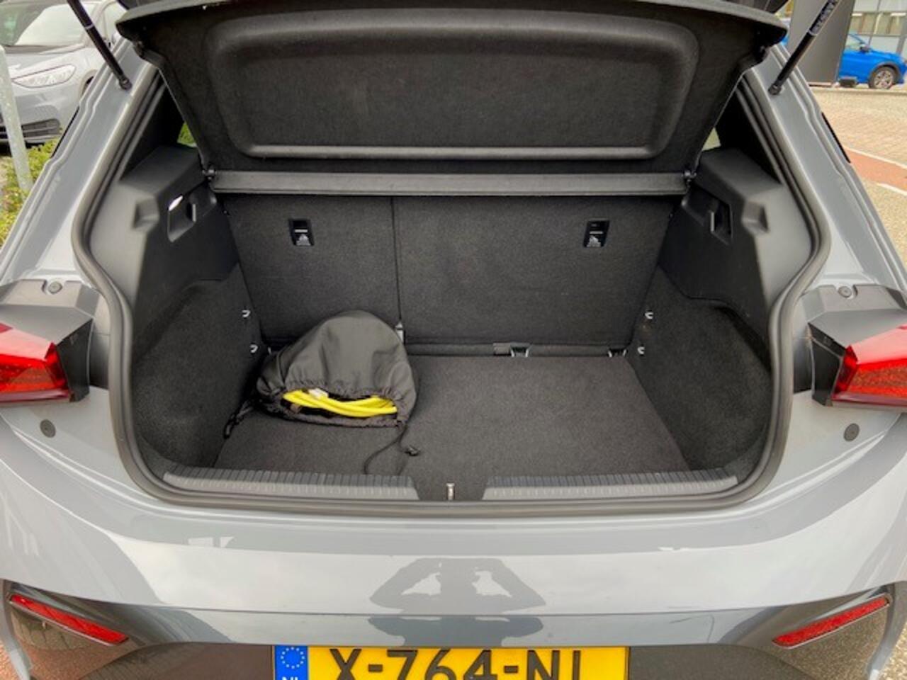 Cupra Born Business 62 kWh / Carplay / Camera / SOH 91%