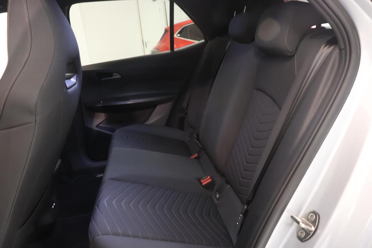 Cupra Born Adrenaline One 62 kWh | Parkeersensoren| Adaptieve cruise control | SoH 94,8% | Navigatie | Climate control | AppleCarplay AndroidAuto | LED koplampen |