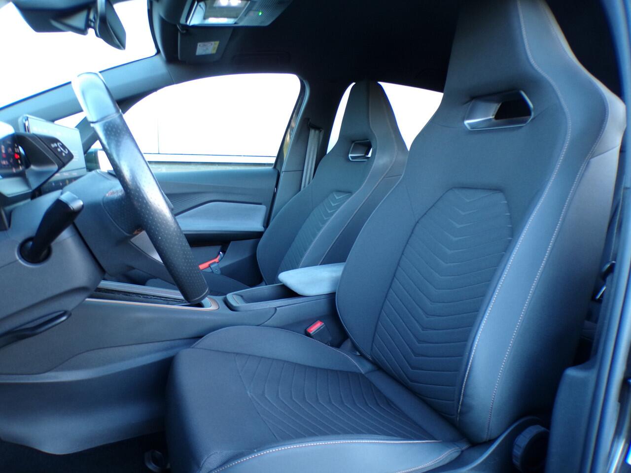 Cupra Born Adrenaline One 62 kWh, SOH 94.2 % / Carplay + Android Auto / Stoel + stuurverwarming / Camera + Sensoren