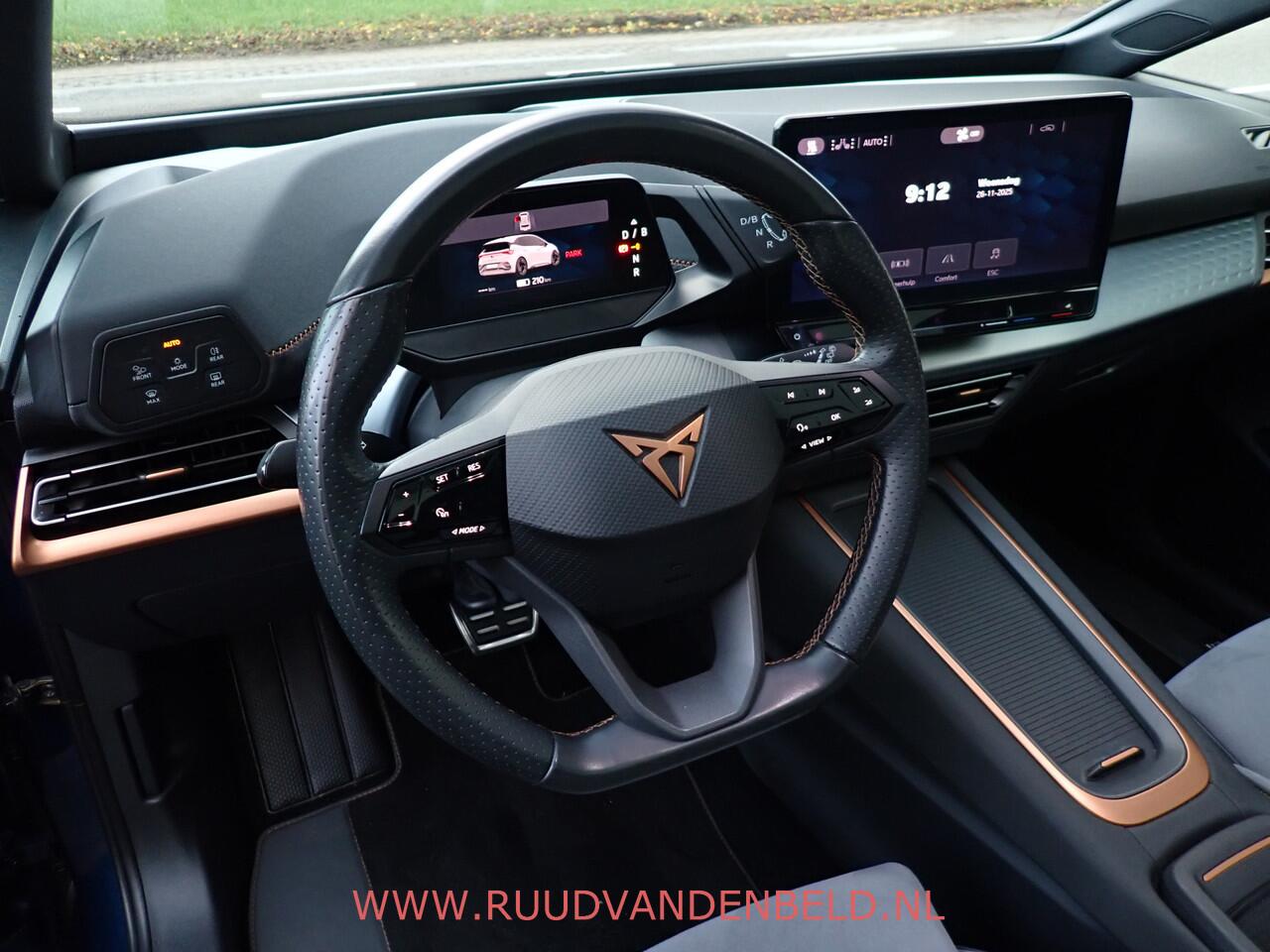 Cupra Born Copper Edition One 62 kWh PANODAK/CAMERA/STOEL EN STUUR VERWARMING