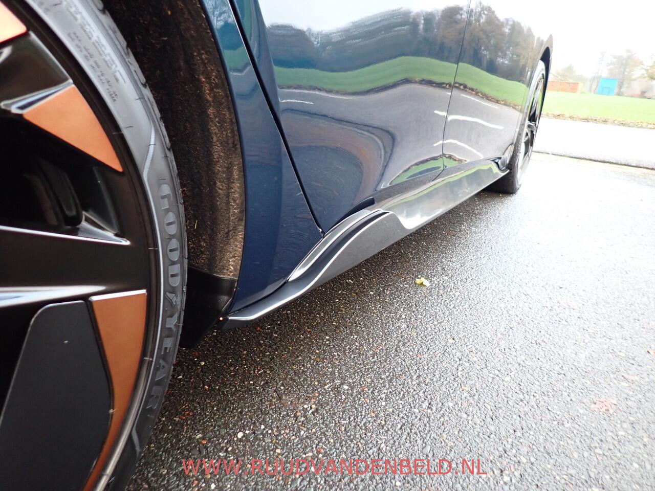 Cupra Born Copper Edition One 62 kWh PANODAK/CAMERA/STOEL EN STUUR VERWARMING