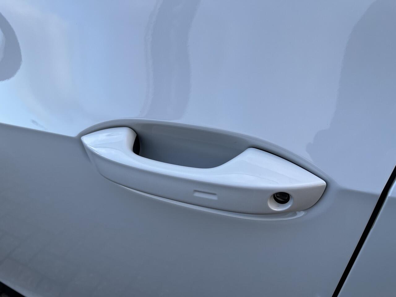 Cupra Born Copper Edition One 62 kWh / 90% SOH/ PANO/ 360 CAMERA/ PARK. SENSOREN/ HEAD-UP DISPLAY/ MASSAGE FUNCTIE/ STOELVERWARM./ FULL LINK/ LED/ NAVI/ CLIMA/ 19'' LMV