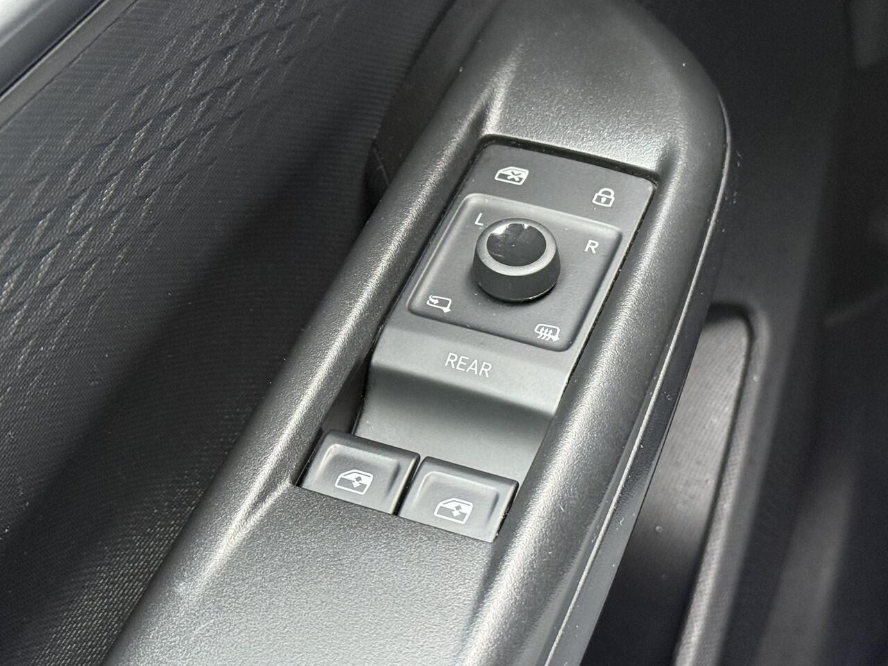 Cupra Born BWJ 2022 62 KWh Business Plus 204 PK FULL LED | CARPLAY + ANDROID | CAMERA | SPORTSTOELEN | NAVI | CLIMA | CRUISE | LMV | PDC