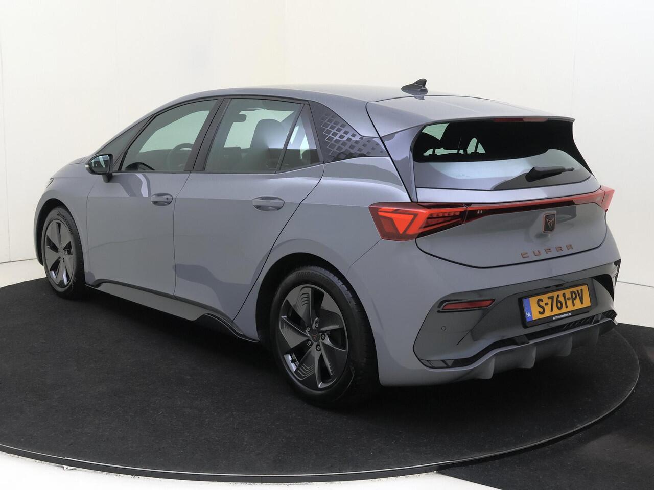 Cupra Born Adrenaline One 62 kWh | SoH 89% | Achteruitrijcamera | Navigatie | Stoelverwarming | Voorklimatisering | Adaptieve cruise control | CarPlay | Sfeerverlichting |