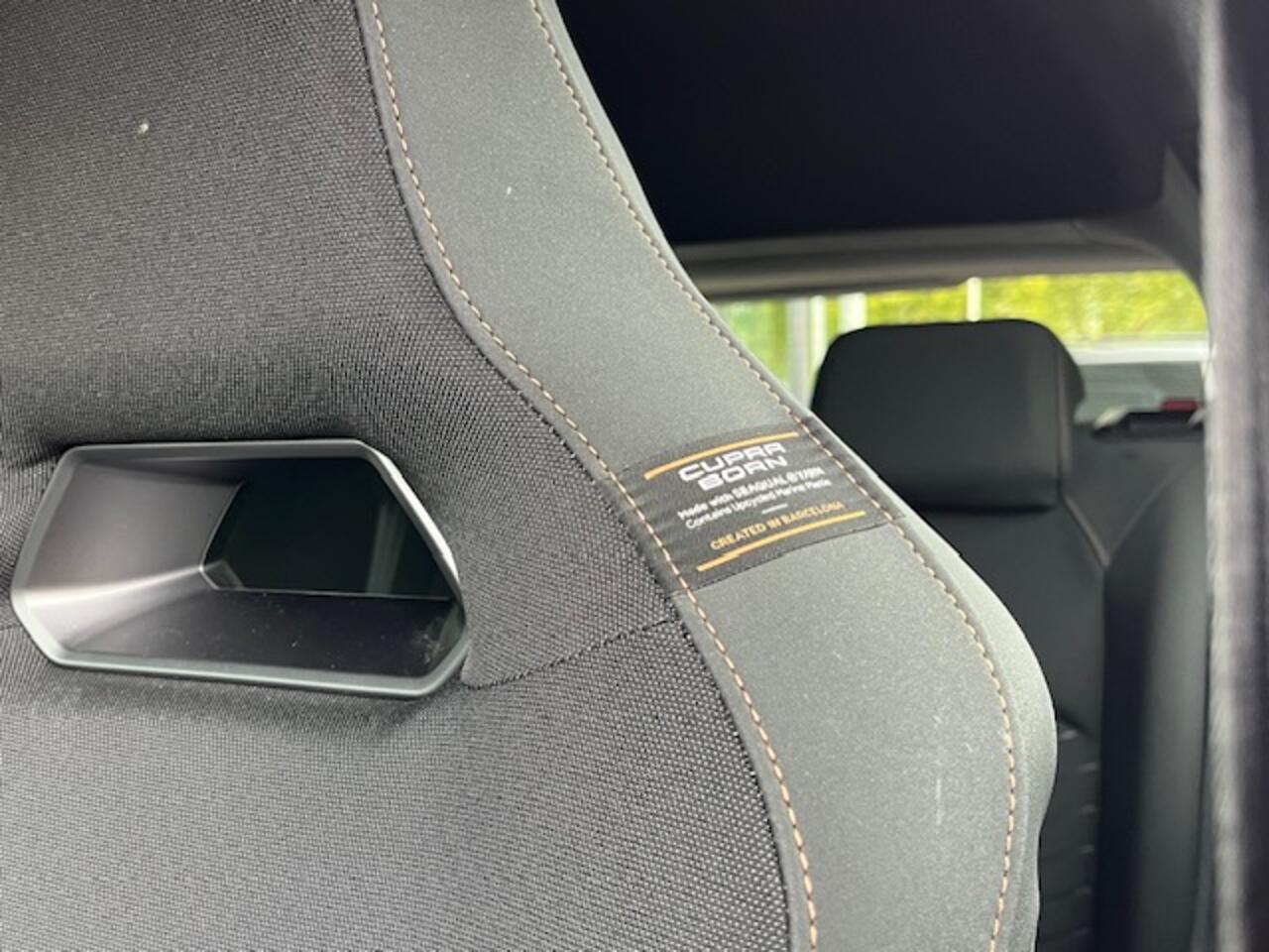 Cupra Born Adrenaline 62 kWh / 231pk / Cupra Supersport Stuur / 360 Camera / 19" LMV / Dode Hoek