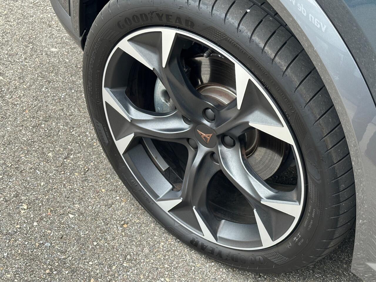 Cupra Formentor 1.5 TSI 150pk DSG | Adapt. Cruise | Carplay | Camera | Dode hoek | Rijklaar incl. garantie