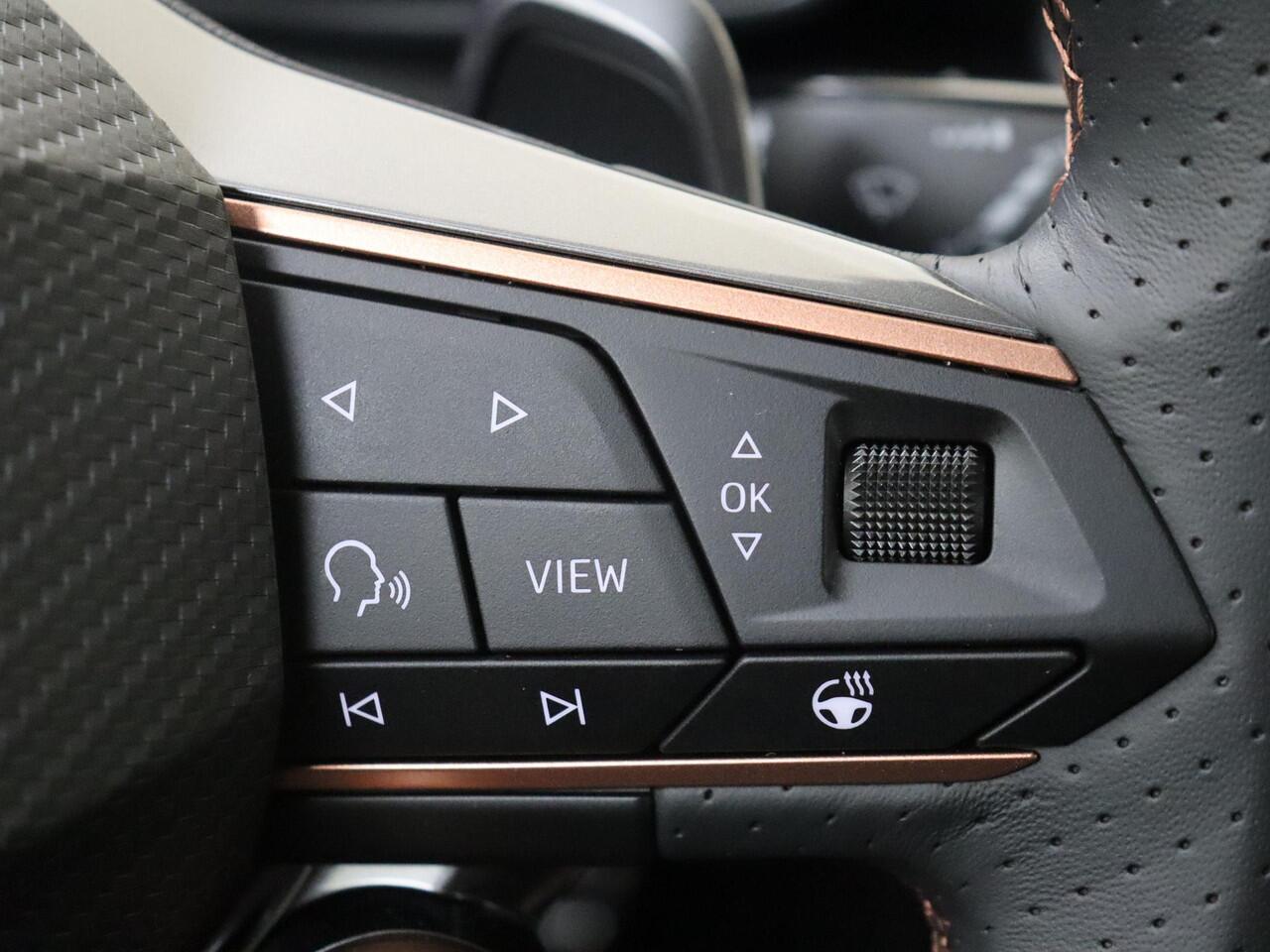 Cupra Formentor 1.5 TSI e-Hybrid VZ Performance | Sennheiser audio | Carplay | Dodehoek sensor | 360 camera | Adaptive cruise control | Navigatie