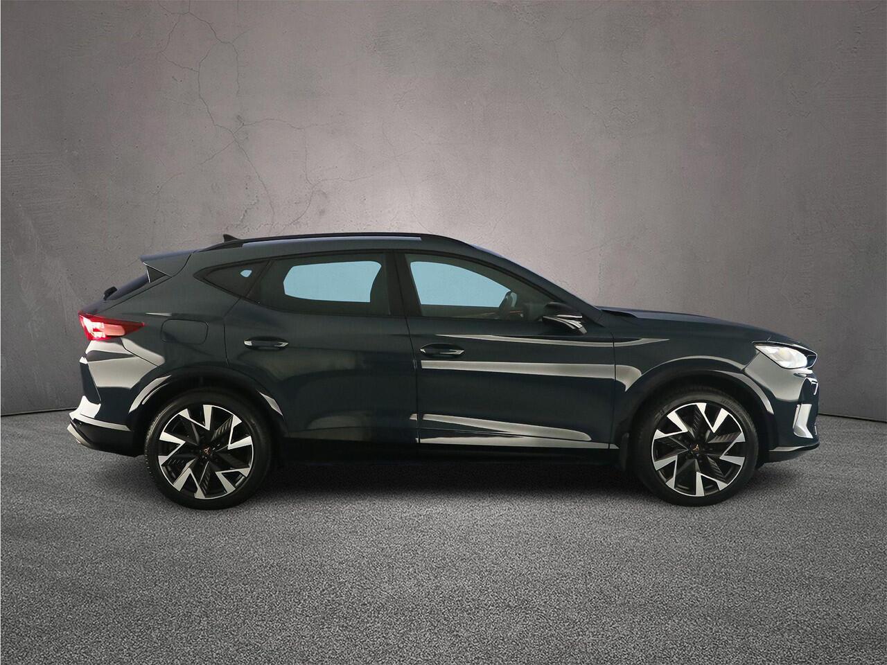 Cupra Formentor VZ Performance 1.5 TSI e-Hybrid 272pk DSG Automaat Trekhaak, Adaptive cruise control, Elektrische achterklep, Navigatie, Achteruitrijcamera