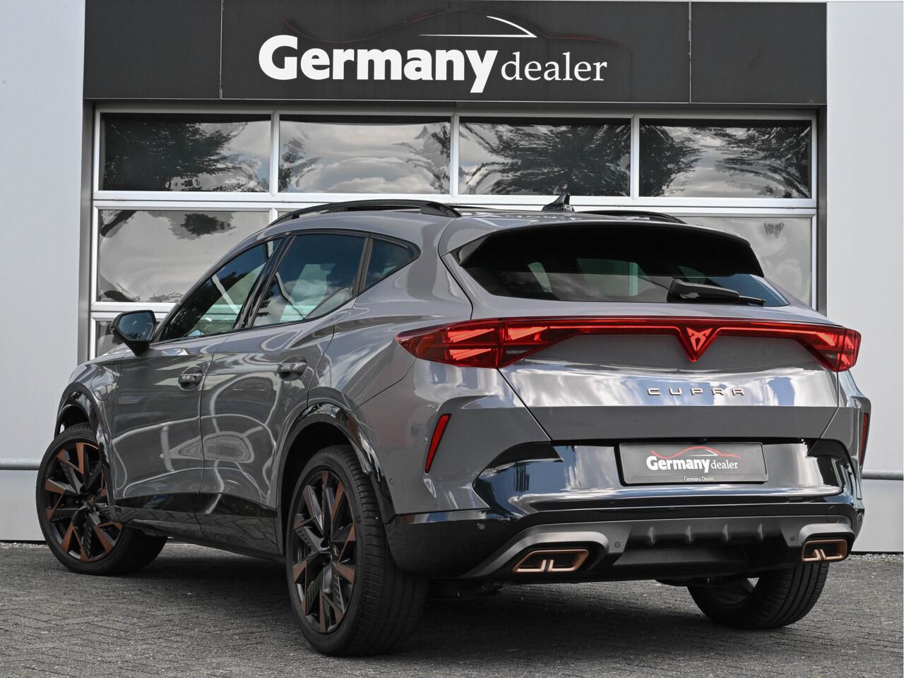 Cupra Formentor 1.5TSI eHybrid 272pk VZ Performance NIEUW! Pano 19-Inch Sennheiser Sfeerverl DCC Keyless ACC VOL!!!