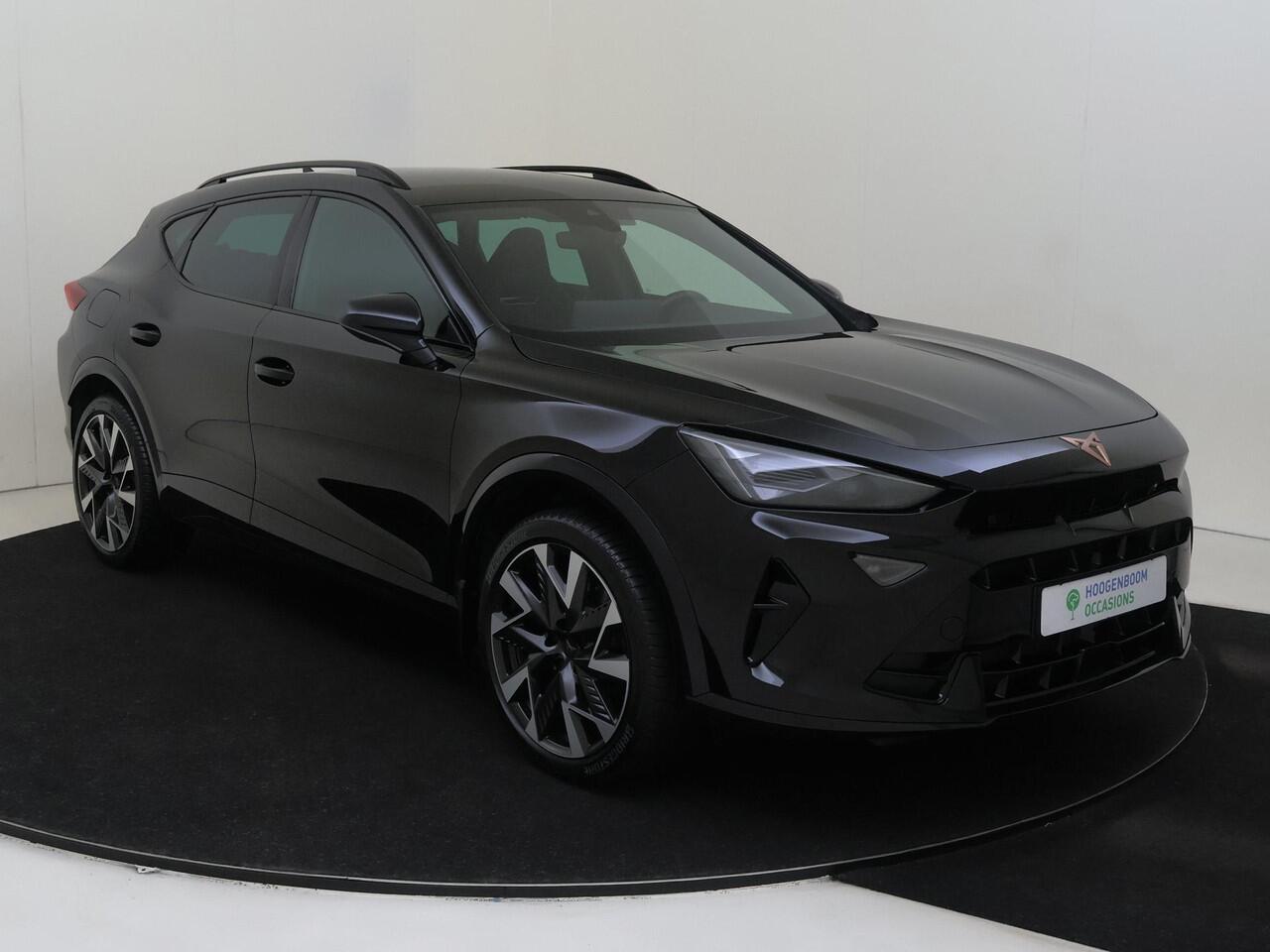 Cupra Formentor 1.5 TSI e-Hybrid VZ Performance | Trekhaak | Adaptieve demping | Cupra mode | Achteruitrijcamera | Stoel- en stuurwielverwarming | Dodehoek detectie | Keyless | Navigatie |