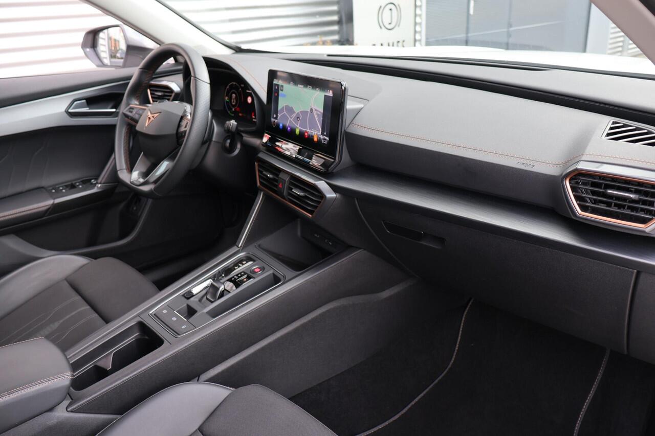 Cupra Formentor 1.4 Business Edition 204PK | BTW | 1e Eigenaar | Dealer Onderh. | Sfeer | Stoel+Stuur verwarming | Ad Cruise | Keyless | Digitaal Cockpit | Carplay | PDC | Full Led | 2 Laadkabels