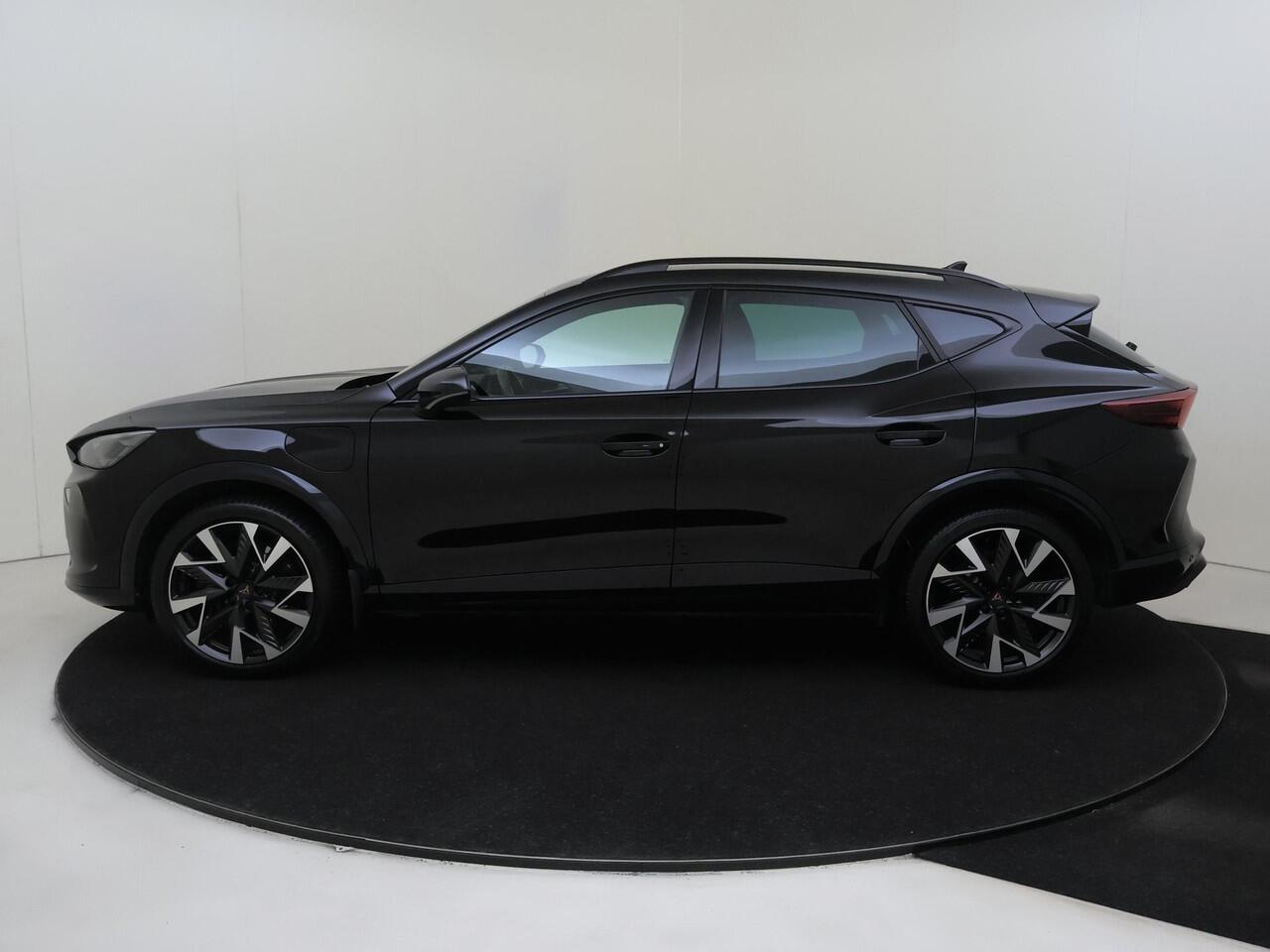 Cupra Formentor 1.5 TSI e-Hybrid VZ Performance | Trekhaak | Adaptieve demping | Cupra mode | Achteruitrijcamera | Stoel- en stuurwielverwarming | Dodehoek detectie | Keyless | Navigatie |