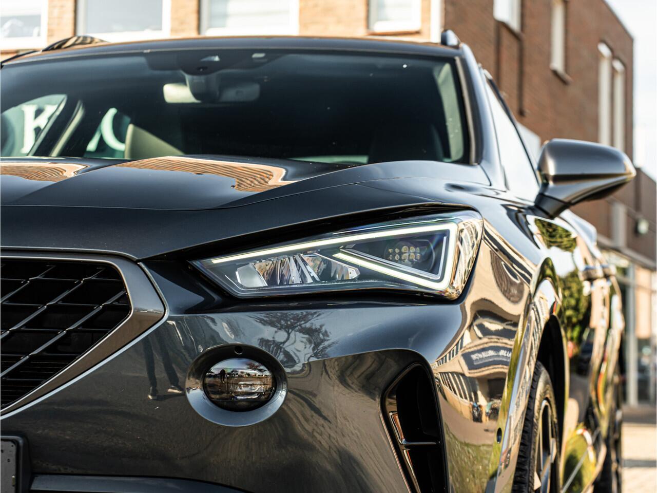 Cupra Formentor 1.4 e-Hybrid Performance 360 CAMERA 19 INCH BLACK OPTIC ADAP CRUISE STUURWIELVERW