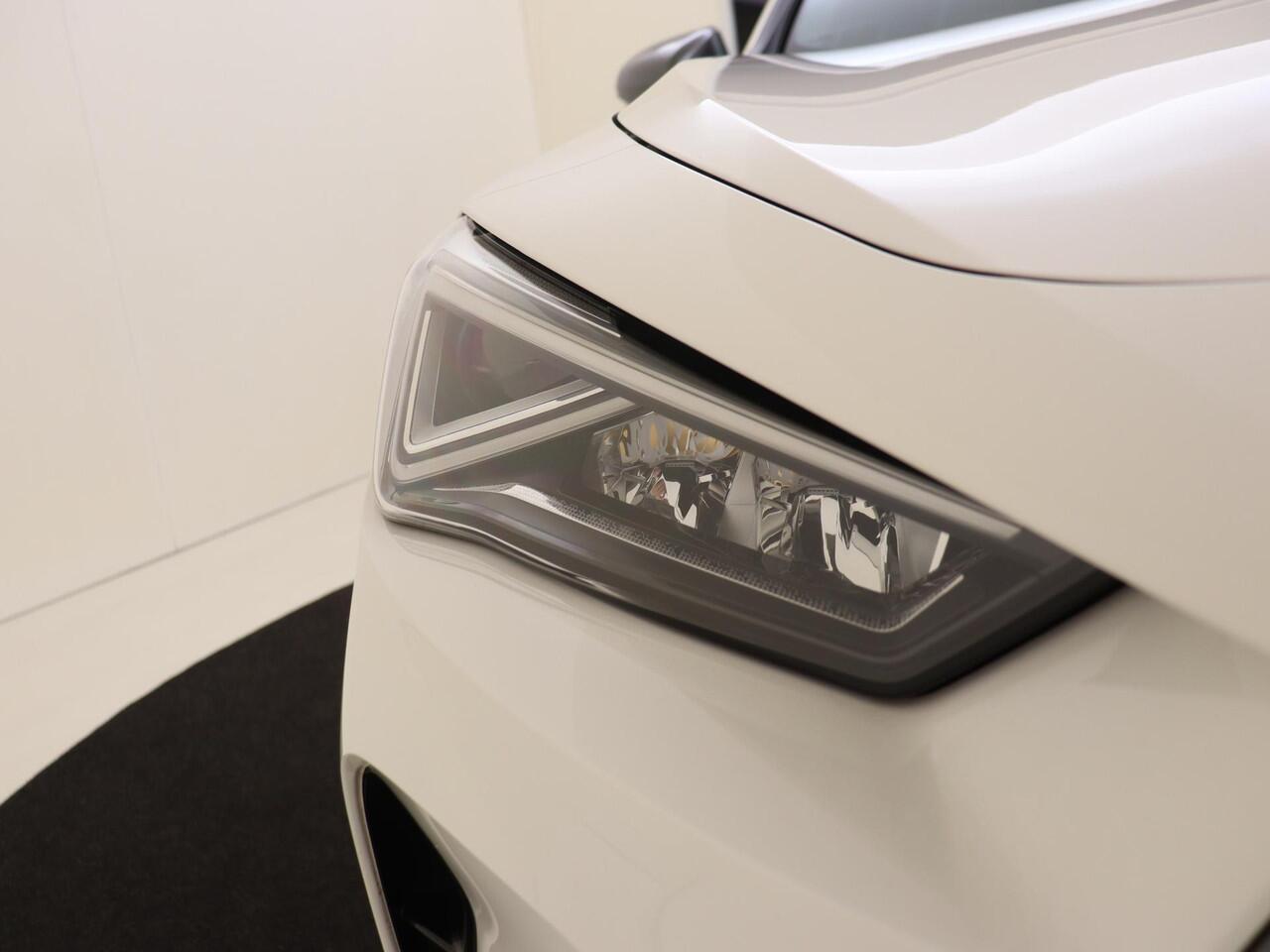 Cupra Formentor 1.4 e-Hybrid VZ Performance | 360 camera | Keyless | Stoel- en stuurwielverwarming | Dodehoek detectie | Navigatie | Parkeerasisstent | Adaptieve cruise control |