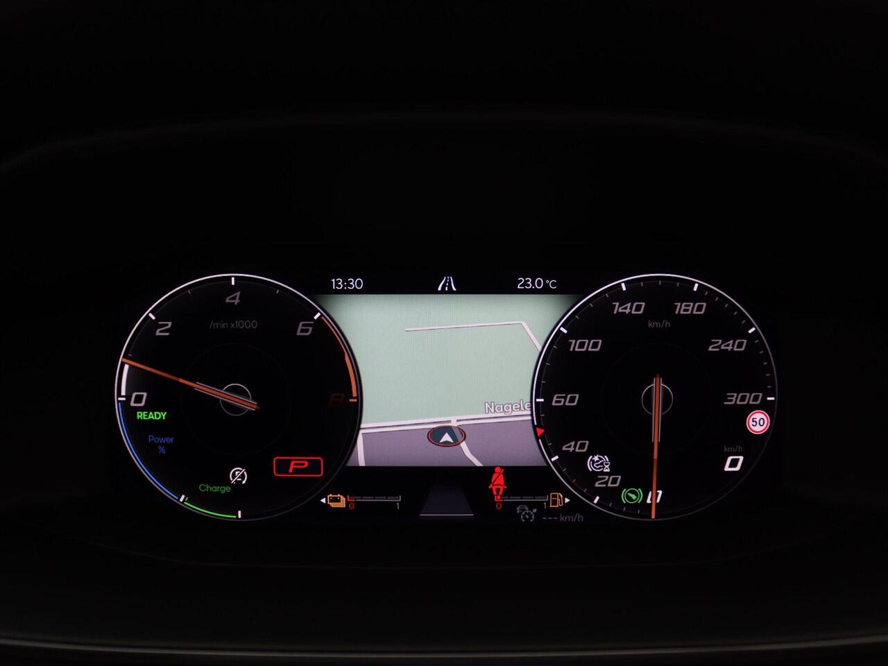 Cupra Formentor 1.4 e-Hybrid VZ Performance 245PK DSG panoramadak, keyless, dodehoek assistent, achteruitrijcamera, 19" lichtmetaal