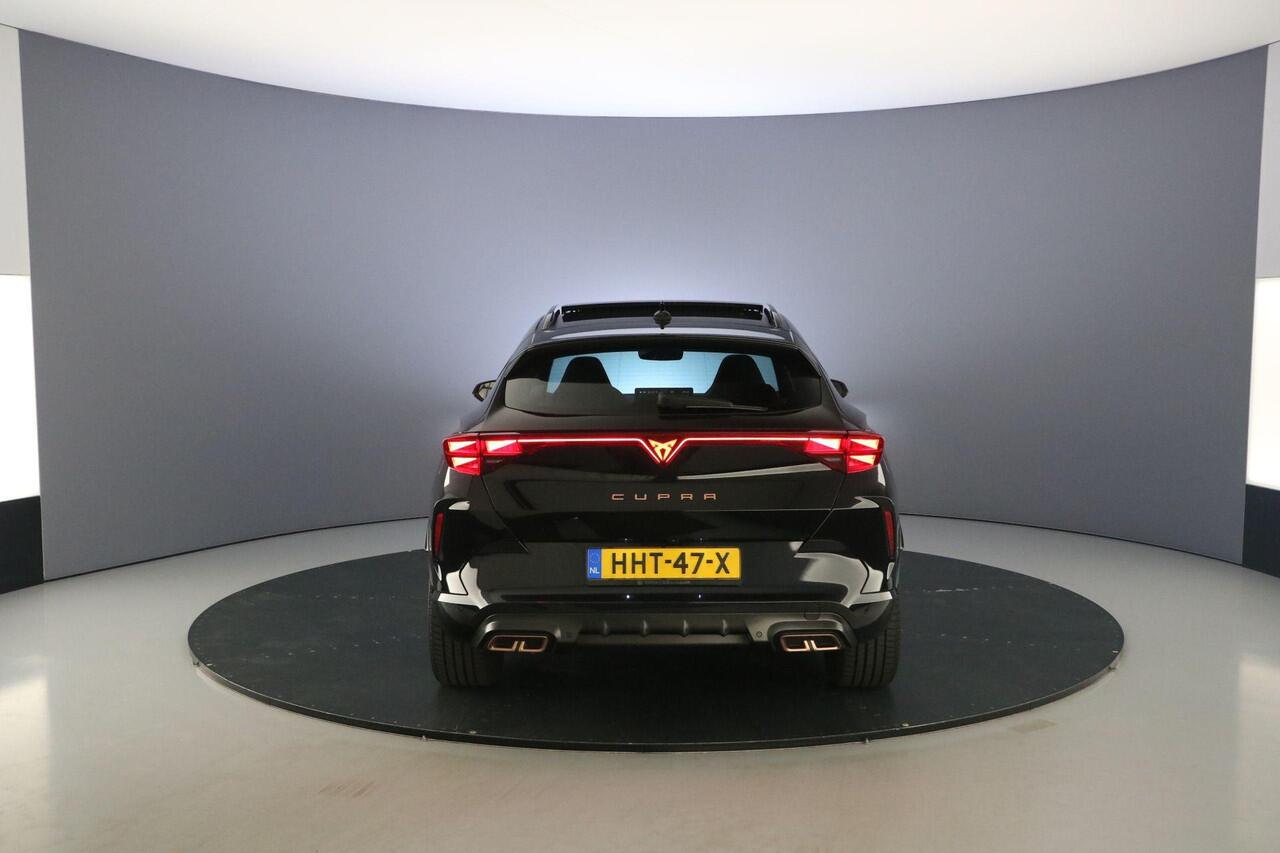 Cupra Formentor VZ Performance 1.5 TSI e-Hybrid 272pk DSG Automaat Panoramadak, Adaptive cruise control, Elektrische achterklep, Navigatie, 360 camera, Achteruitrijcamera