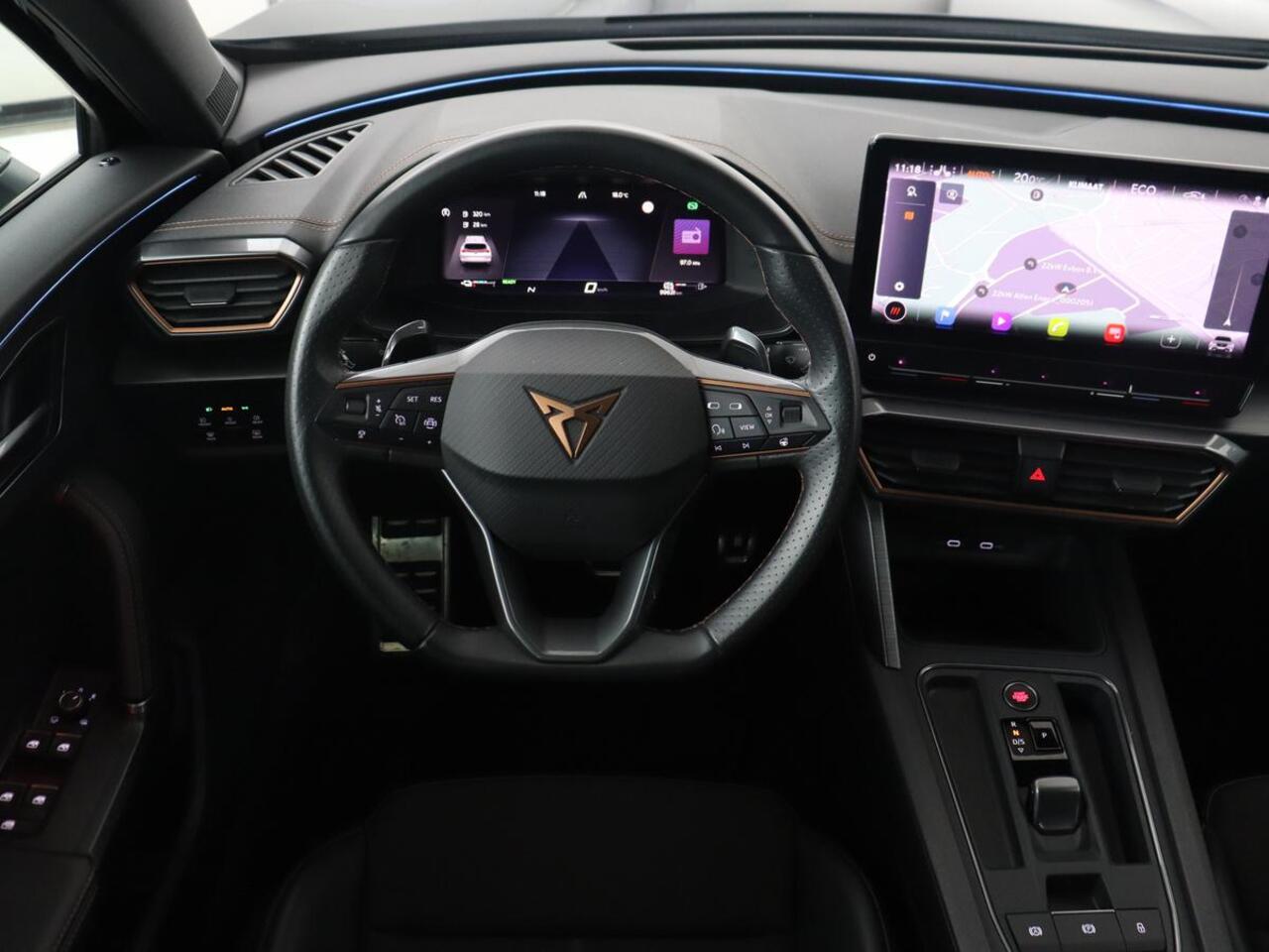 Cupra Formentor 1.4 eHybrid VZ | 245pk | Stoelverwarming | Camera | Adaptive cruise | Sfeerverlichting | Navigatie | Keyless | 19'' | Stuurverwarming | Full LED | Sportstoelen | PHEV | Plug In