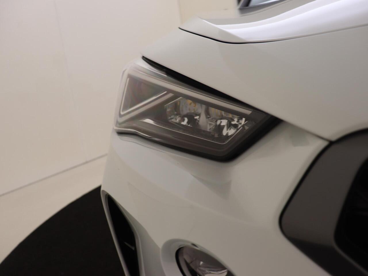 Cupra Formentor 1.4 e-Hybrid VZ Performance | SoH 92% | Panoramadak | Achteruitrijcamera | Adaptieve demping systeem | 3-zone airco | Dodehoek detectie | Keyless | Stoel- en stuurwielverwarming |