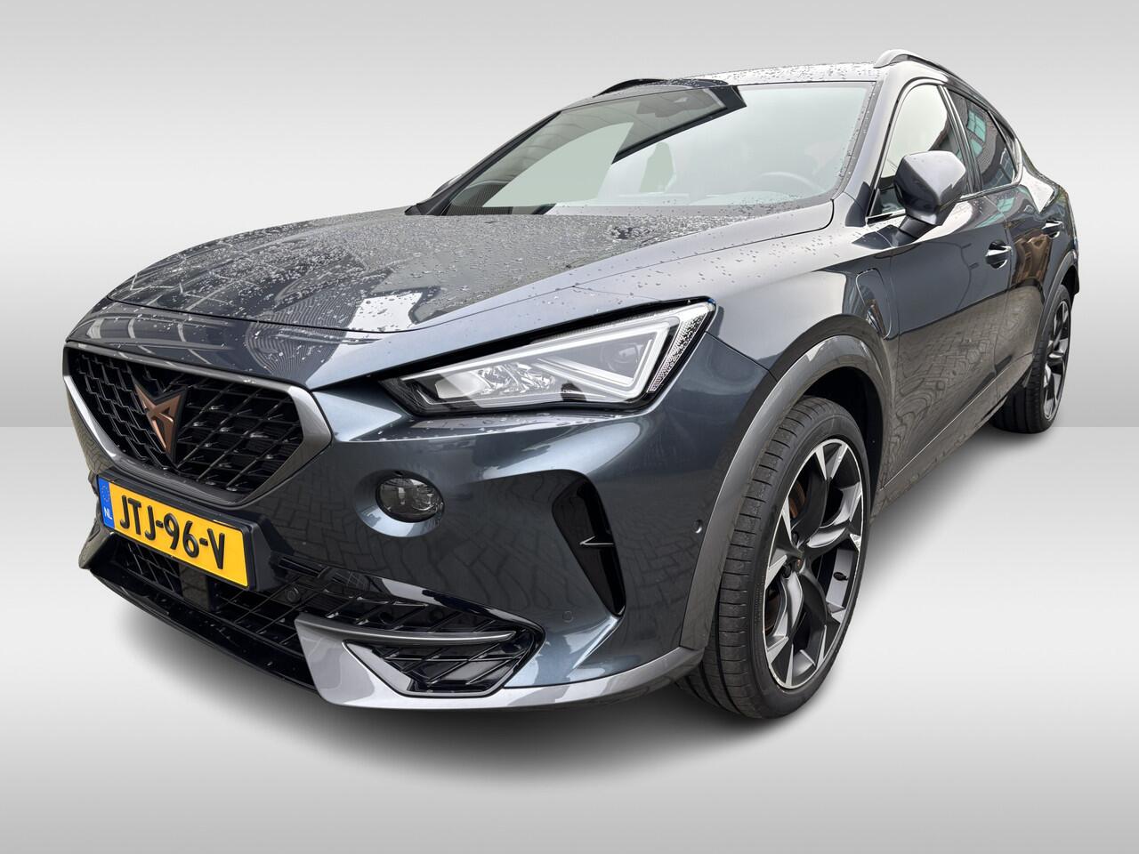 Cupra Formentor 1.4 e-Hybrid 245pk Performance Supersport DSG Automaat Panoramadak / Camera / Supersport / Virtual Cockpit / Navigatie / Full LED