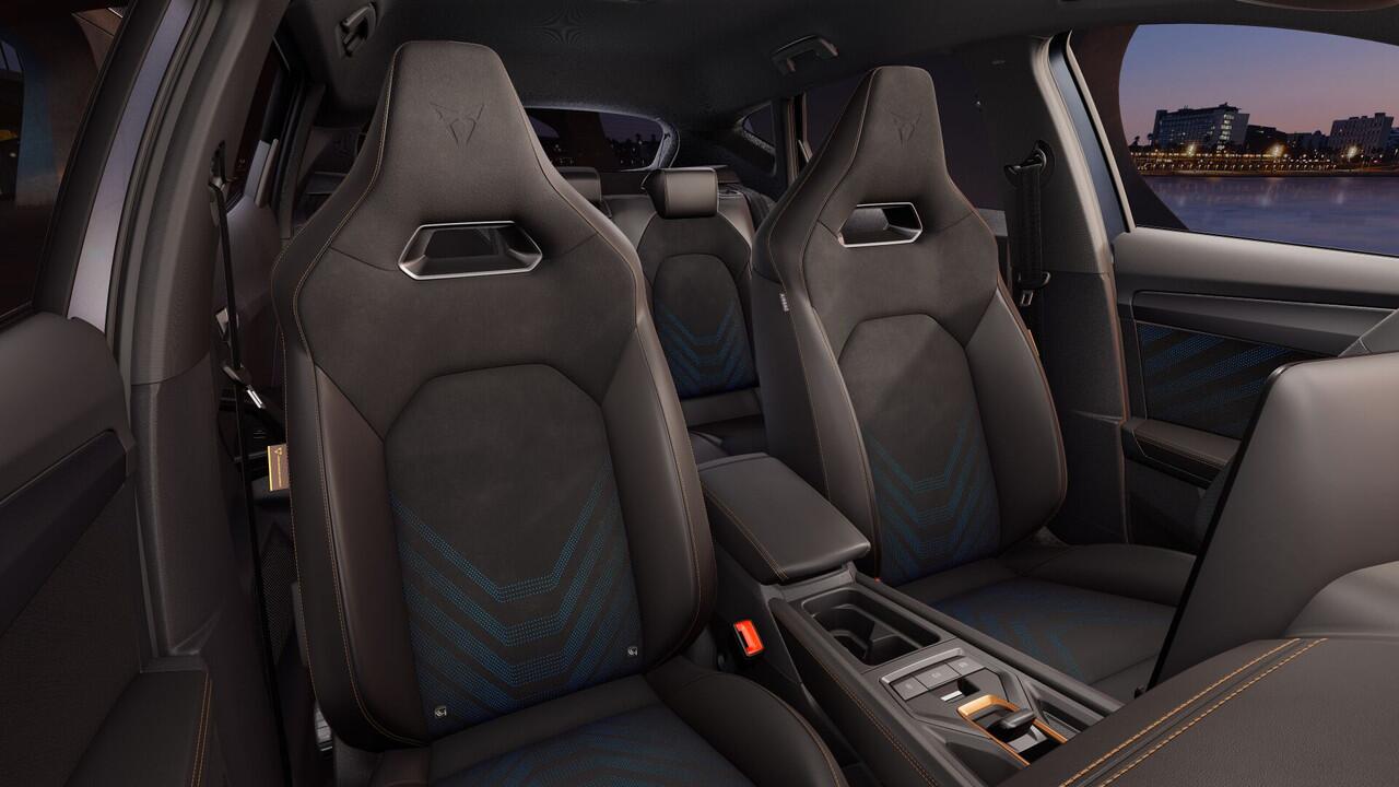 Cupra Formentor 1.5 TSI e-Hybrid 272 6DSG VZ Performance | Achteruitrijcamera | Digitaal instrumentenpaneel (Virtual Cockpit) | Draadloze Apple CarPlay(TM), Android Auto(TM)