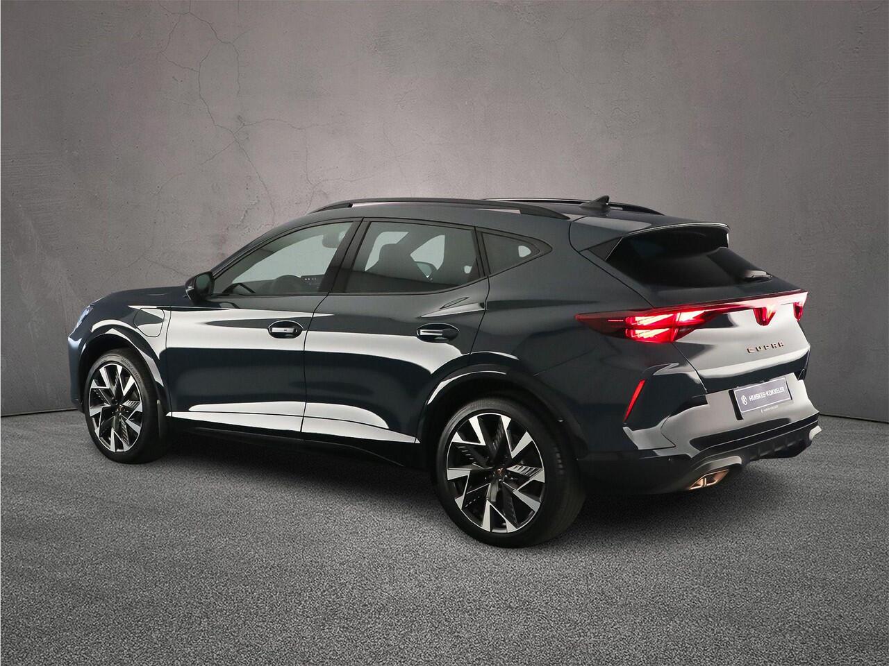 Cupra Formentor VZ Performance 1.5 TSI e-Hybrid 272pk DSG Automaat Trekhaak, Elektrische achterklep, Adaptive cruise control, Navigatie, Achteruitrijcamera, Stuurwiel verwarmd