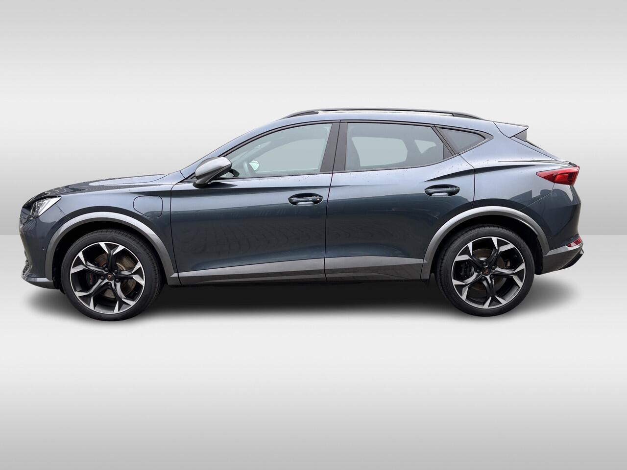 Cupra Formentor 1.4 e-Hybrid 245pk Performance Supersport DSG Automaat Panoramadak / Camera / Supersport / Virtual Cockpit / Navigatie / Full LED