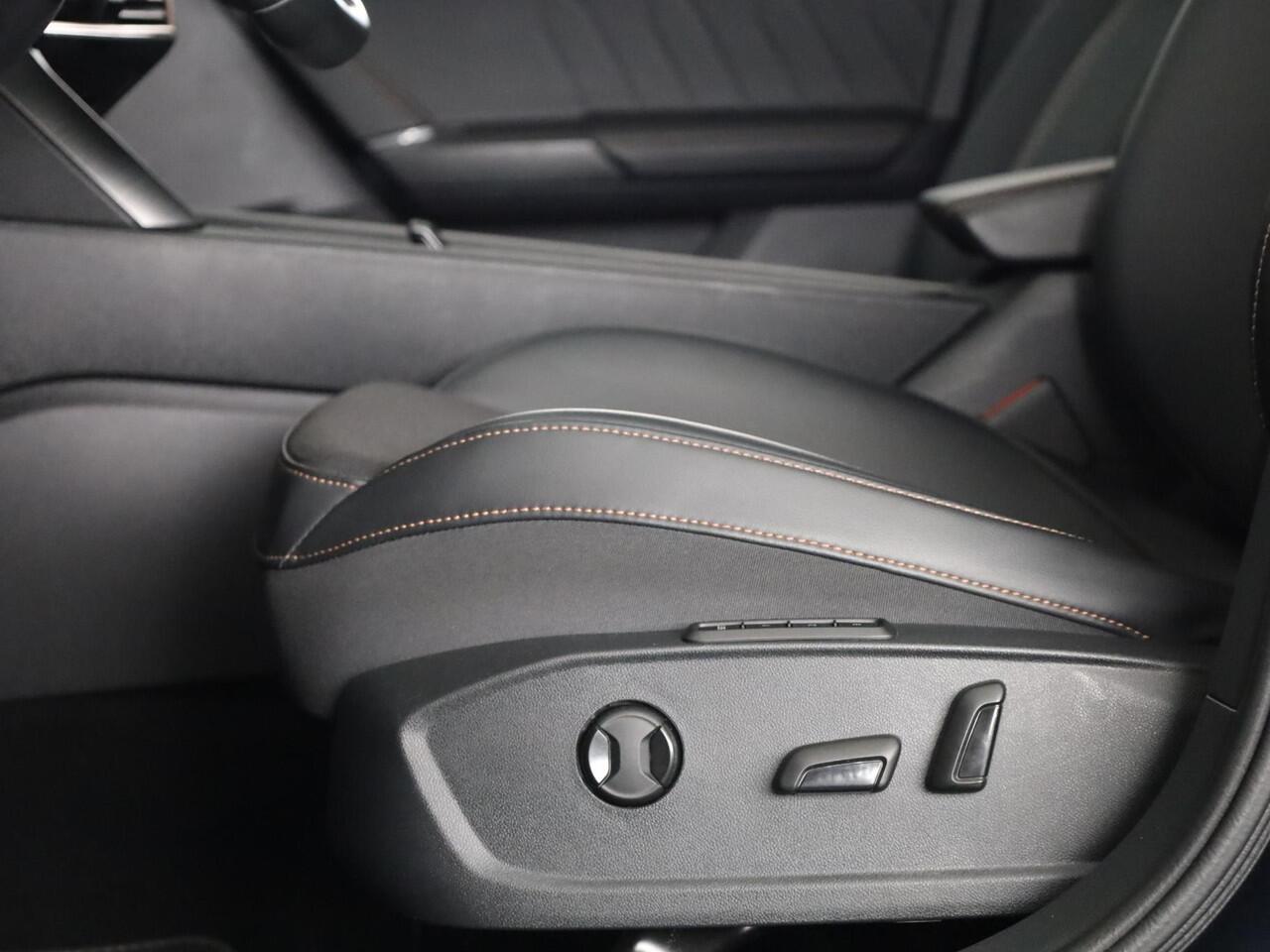 Cupra Formentor 1.4 e-Hybrid VZ Performance 245pk | Trekhaak | Parkeercamera | Adaptieve cruise controle | Elektrisch verstelbare bestuurderstoel met geheugen