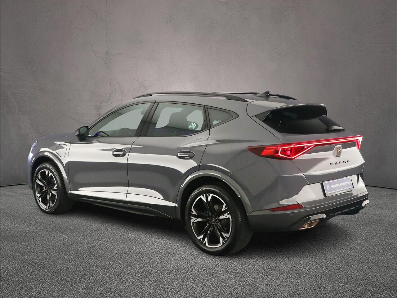 Cupra Formentor Business 1.4 TSI e-Hybrid 204pk DSG Automaat Adaptive cruise control, Elektrische achterklep, Achteruitrijcamera, LED koplampen, Stuurwiel verwarmd