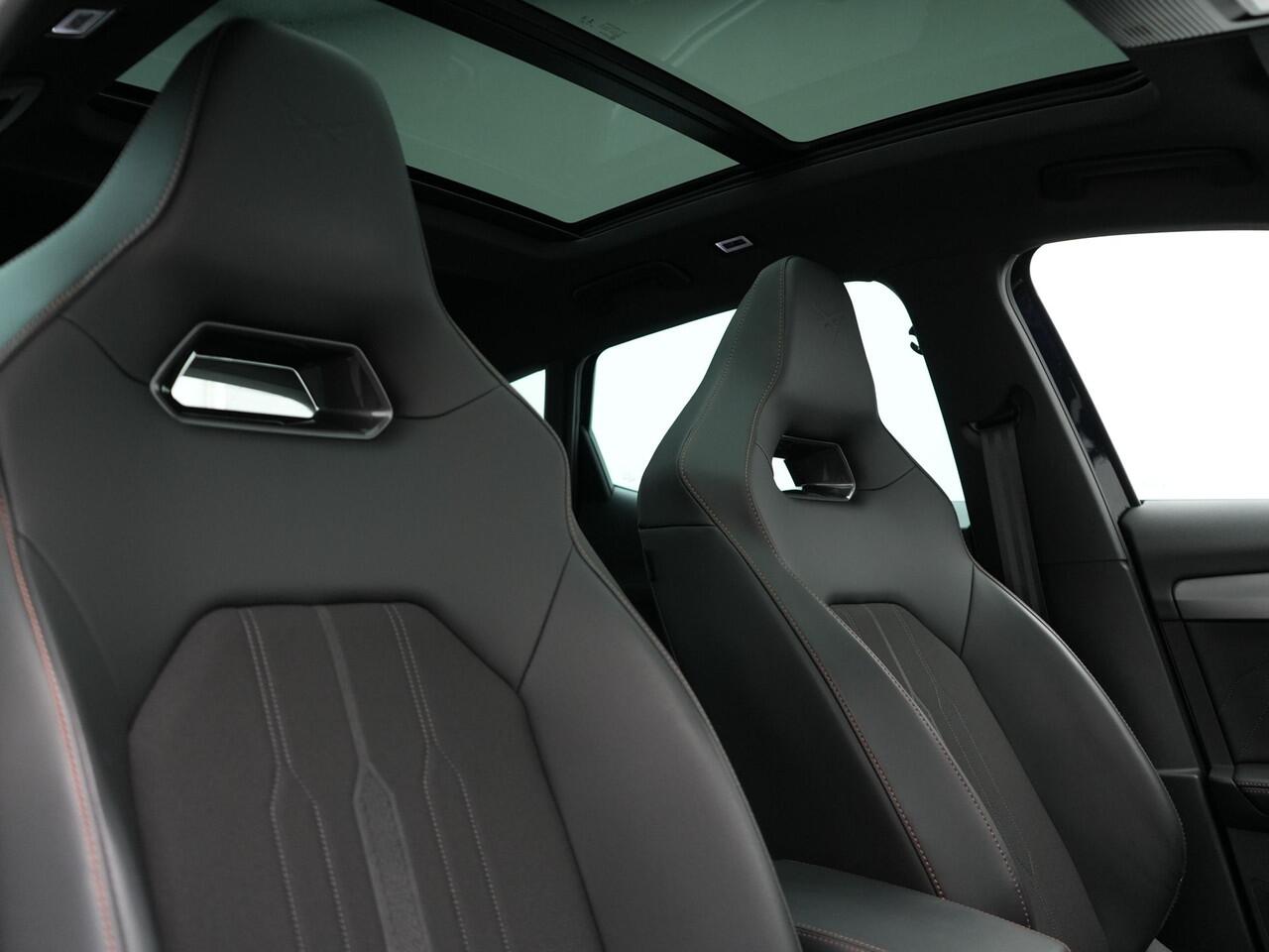 Cupra Formentor 1.4 e-Hybrid VZ Copper Edition Plug In Hybrid 245pk Dealer O.H. PHEV | Panodak | Adaptive Cruise | Keyless | Sportstoelen Verwarmd | Virtual | 19"L.M | Sfeerverlichting |