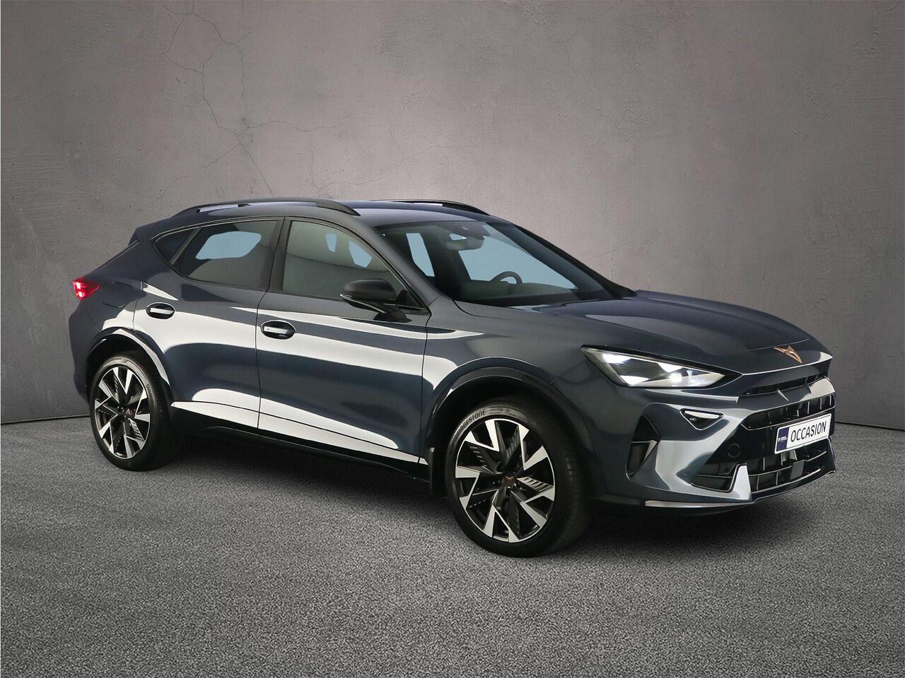 Cupra Formentor VZ Performance 1.5 TSI e-Hybrid 272pk DSG Automaat Adaptive cruise control, Elektrische achterklep, Achteruitrijcamera, Stuurwiel verwarmd, LED koplampen, Stoelverwarming