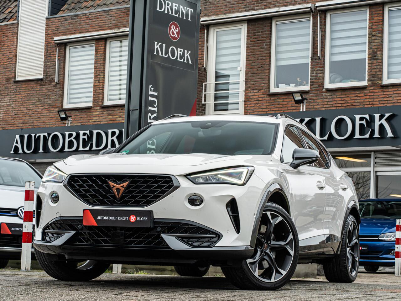 Cupra Formentor 1.4 e-Hybrid VZ Performance 245 PK SCHAALSTOELEN CAMERA 19 INCH BLACK OPTIC