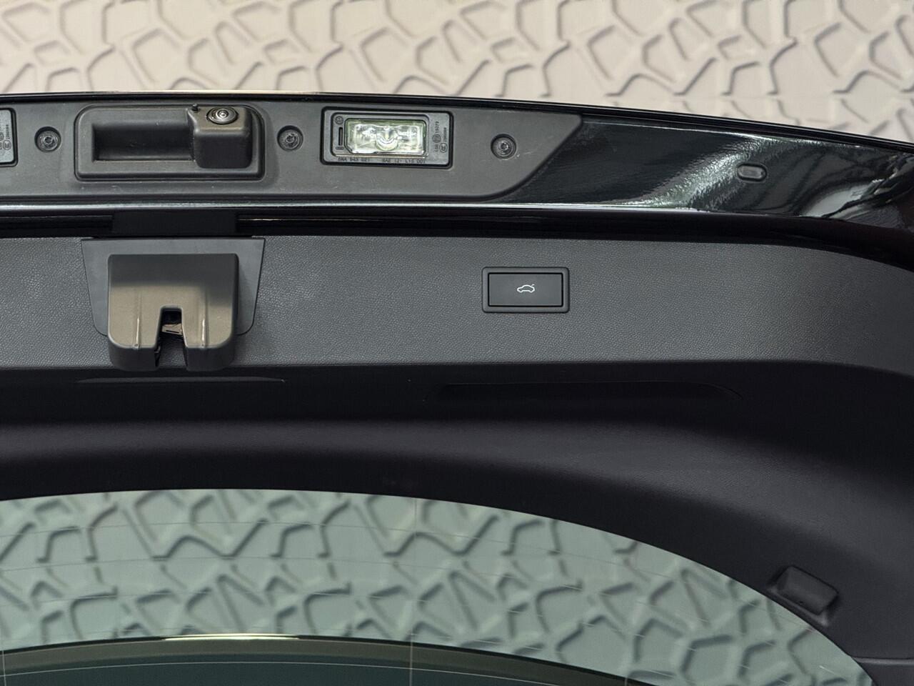 Cupra Formentor ?NW MODEL? 1.5 eTSI 150 MHEV CAMERA ELEK.TREKHAAK STOEL/STUUR ELEK.KLEP VERW. LED LEER CARPLAY ZWARTE.HEMEL 10/2024