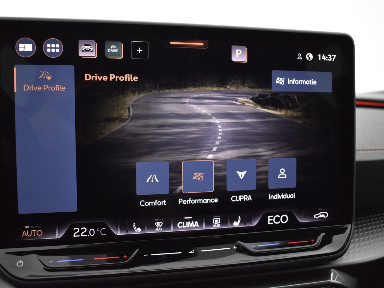 Cupra Formentor 1.5 Tsi 272pk DSG e-Hybrid VZ Performance · Apple/Android Car Play · Camera · Elek. Trekhaak · Elek. Achterklep · Elek. Bestuurdersstoel · 19'' Inch · Garantie t/m 26-01-2028 of 90.000km