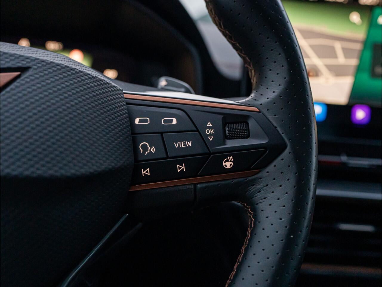 Cupra Formentor 1.4 e-Hybrid VZ Copper Edition PANO ELEK TREKHAAK ELEK ACHTERKLEP LED CAMERA 19 INCH