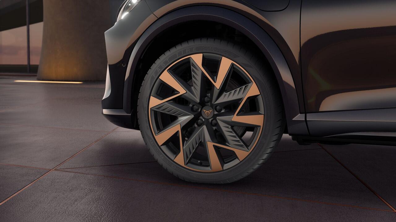 Cupra Formentor 1.5 TSI e-Hybrid 272 6DSG VZ Performance | Achteruitrijcamera | Digitaal instrumentenpaneel (Virtual Cockpit) | Draadloze Apple CarPlay(TM), Android Auto(TM)