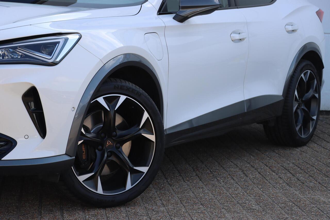 Cupra Formentor 1.4 e-Hybrid VZ Performance 245pk DSG6 | Pano | Camera | Kuipstoelen