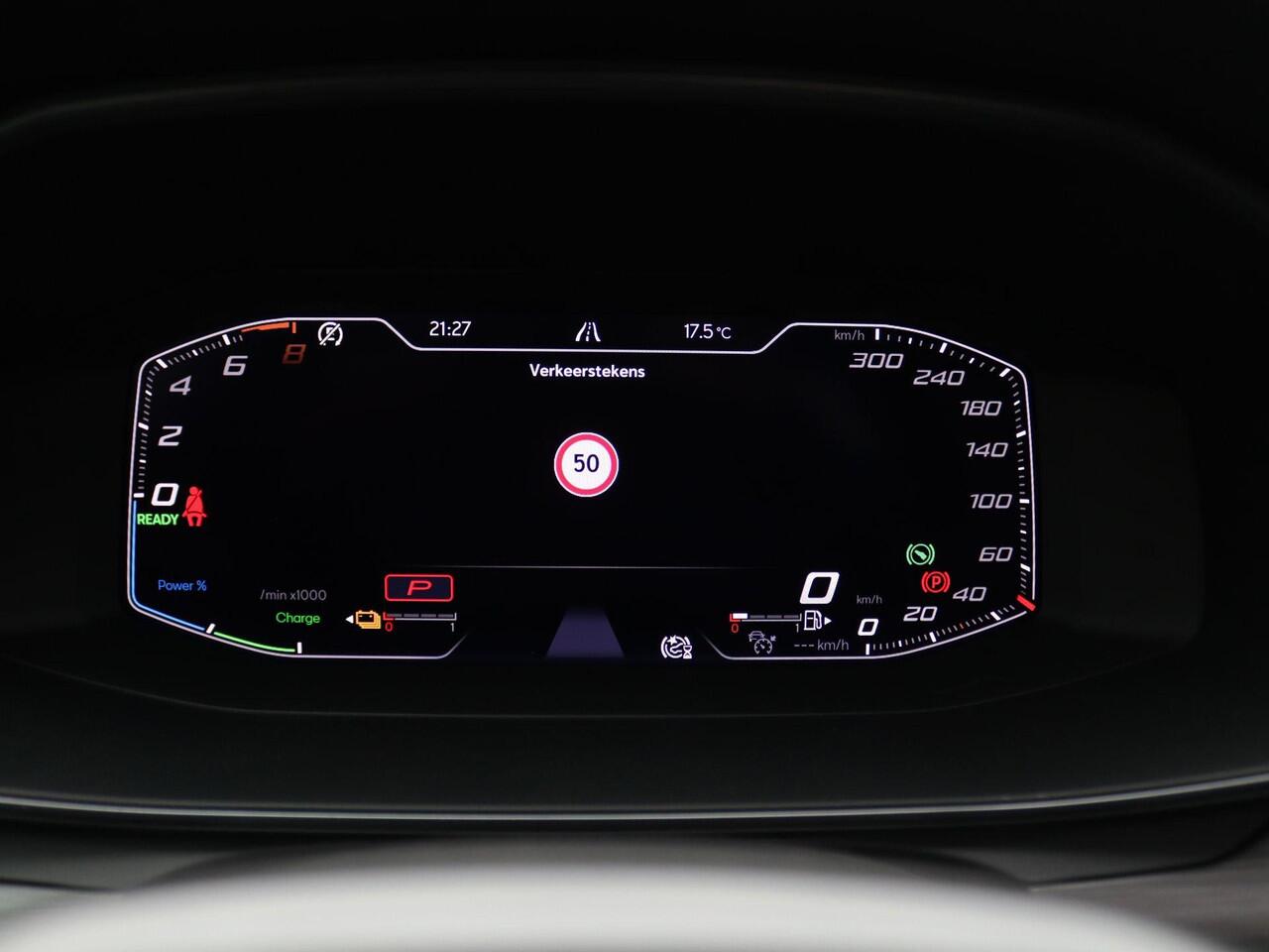 Cupra Formentor 1.4 e-Hybrid VZ Performance 245PK DSG SOH 92%, Pano-Schuifdak, Trekhaak, Keyless, Side Assist, Achteruitrijcamera, Stoel-Stuurverwarming, Adaptieve Cruise Control, 19" LM Velgen