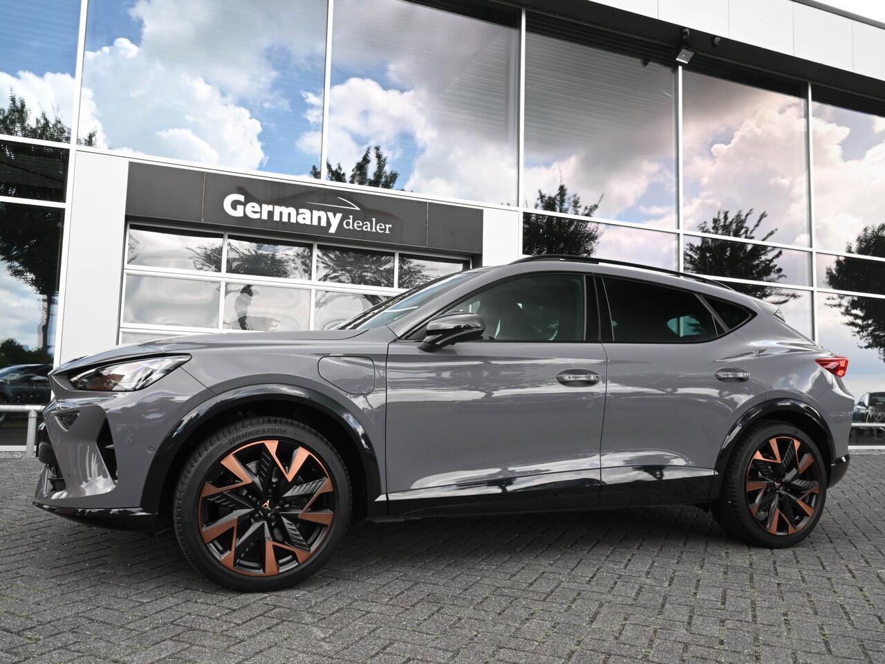 Cupra Formentor 1.5TSI eHybrid 272pk VZ Performance NIEUW! Pano 19-Inch Sennheiser Sfeerverl DCC Keyless ACC VOL!!!