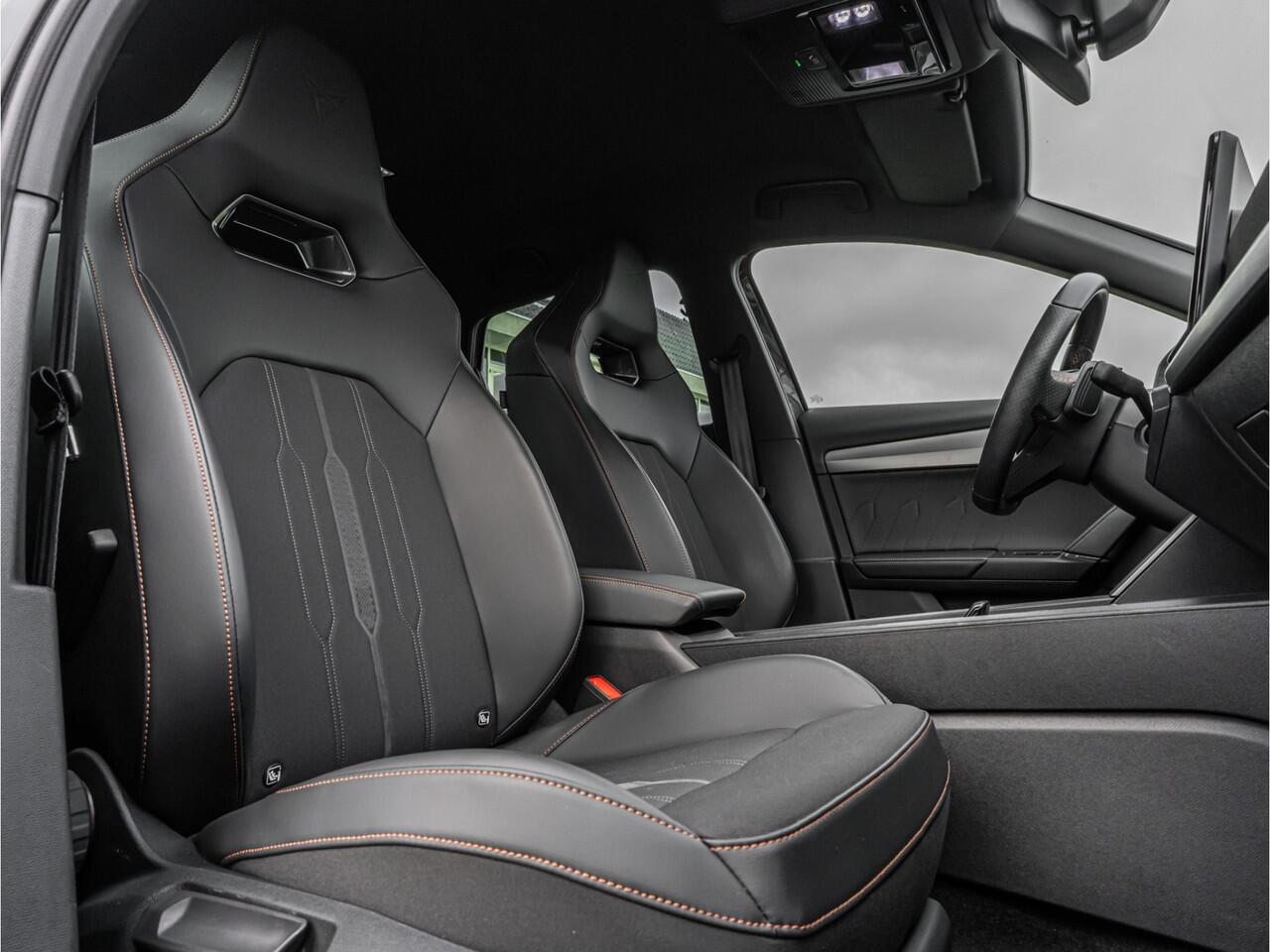 Cupra Formentor 1.4 e-Hybrid VZ Performance SCHAALSTOELEN CAMERA 19 INCH BLACK OPTIC STOELVERW NARDO GREY